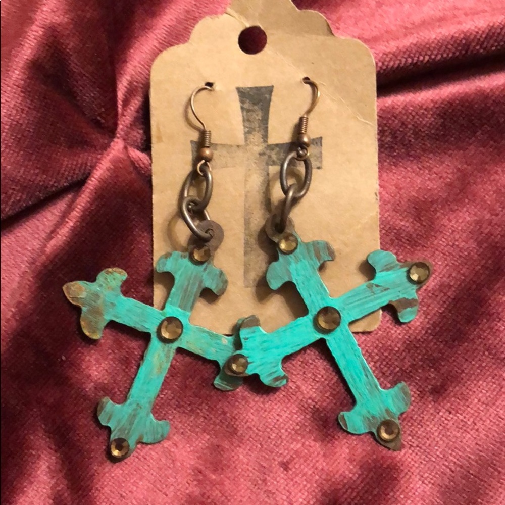 Turquoise cross earrings in bronze metal